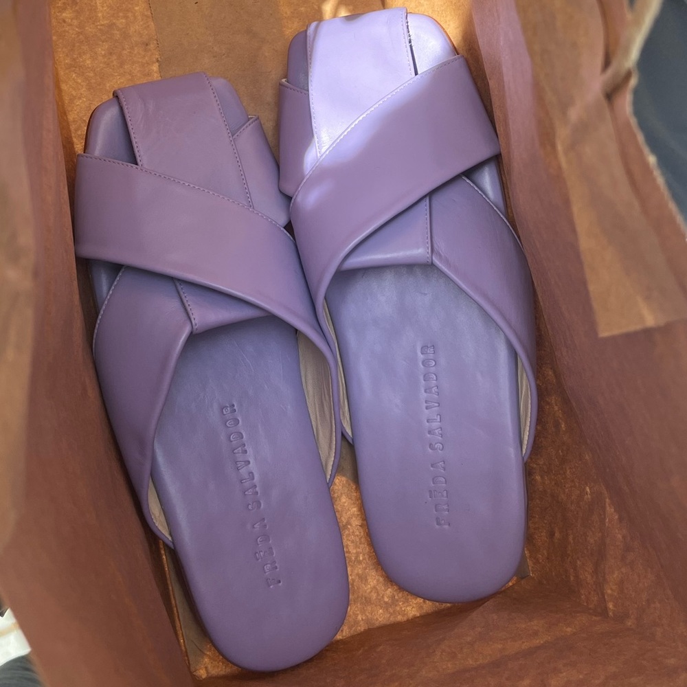 Freda Salvador - super rare Frida slip on mule in lilac